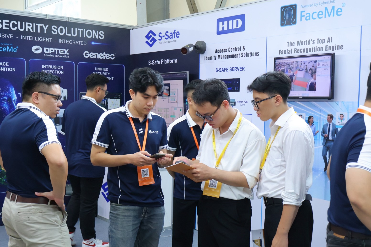 SMT kết nối và trao đổi trực tiếp với khách hàng, đối tác tại Secutech+ Vietnam 2026.